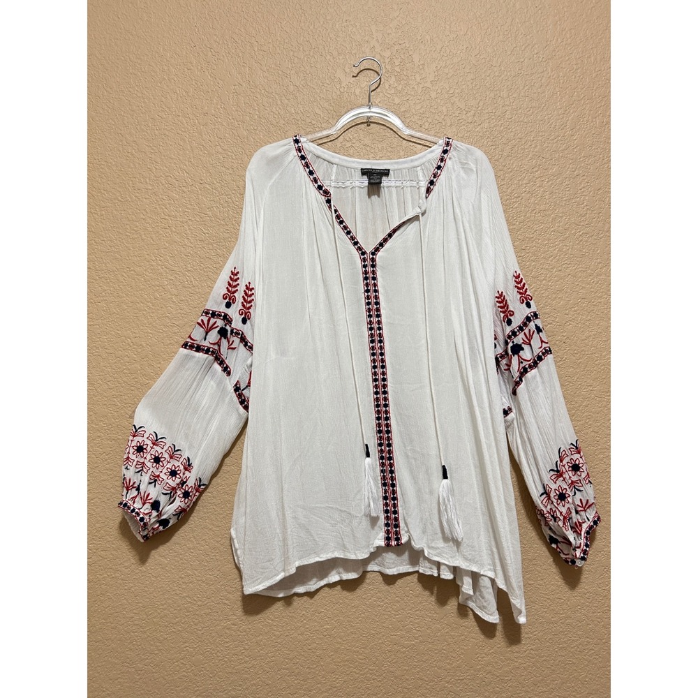 Chelsea & Theodore 2X Embroidered Peasant Blouse White Boho Tassel Top